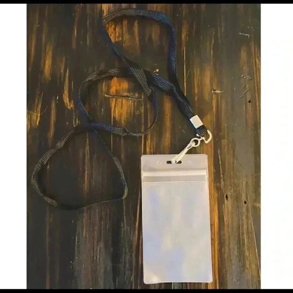 2 for $30 Advantus Resealable Id Badge Holder - Picture 2 of 6